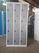 تصویر  کمد فلزی 9 درب ( جاکفشی فلزی)